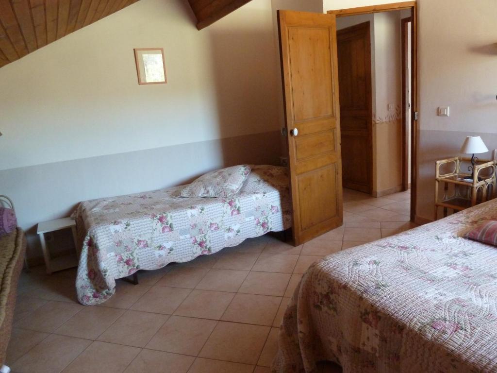 Saint-Andiol Les Cigales Bed & Breakfast エクステリア 写真