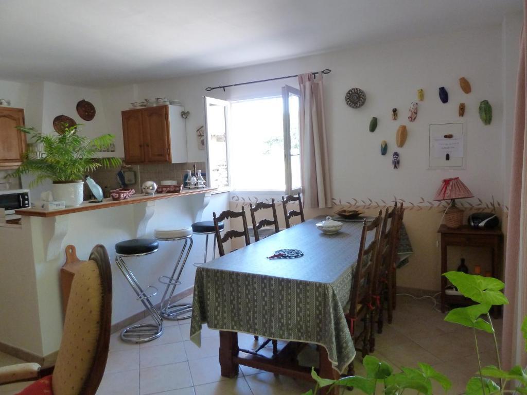 Saint-Andiol Les Cigales Bed & Breakfast エクステリア 写真